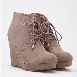 SALE 🔥 Faux Suede Lace-Up Booties